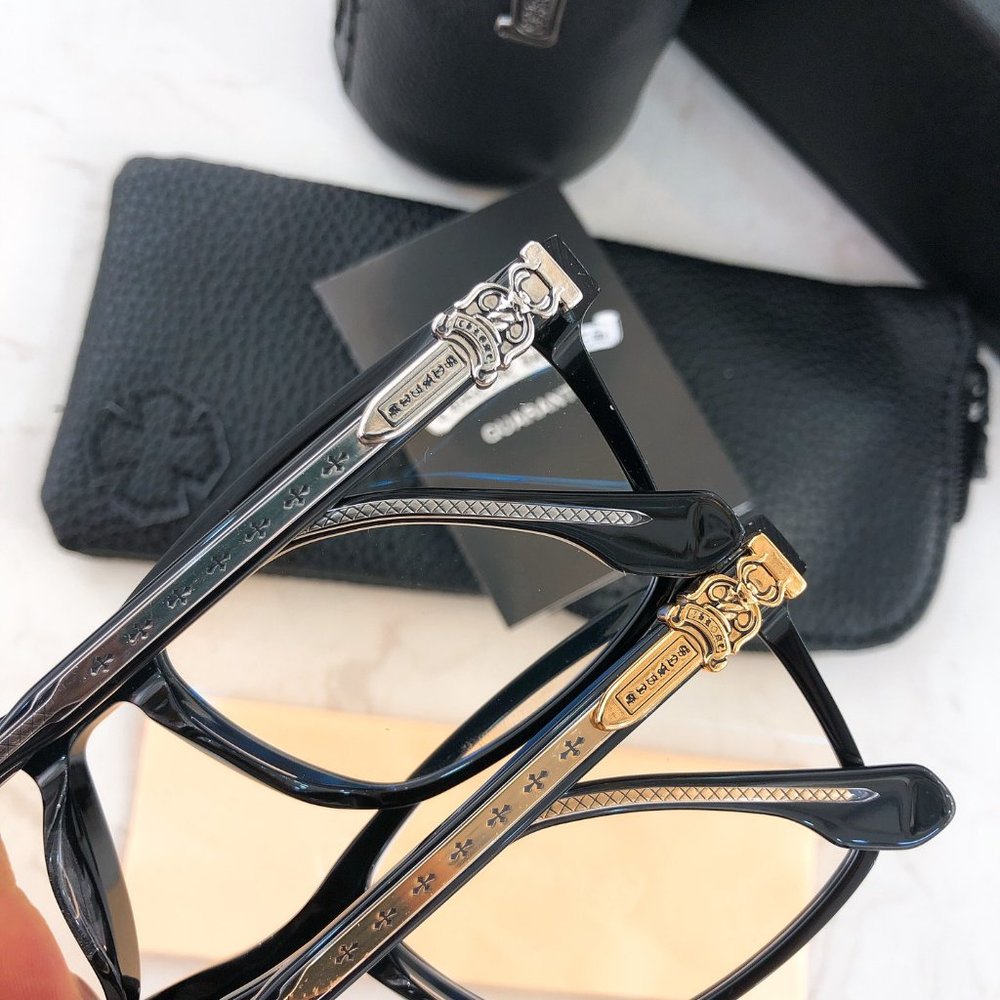 Chrome Hearts fashion eyeglass frame can be matched with the degree of flat gla